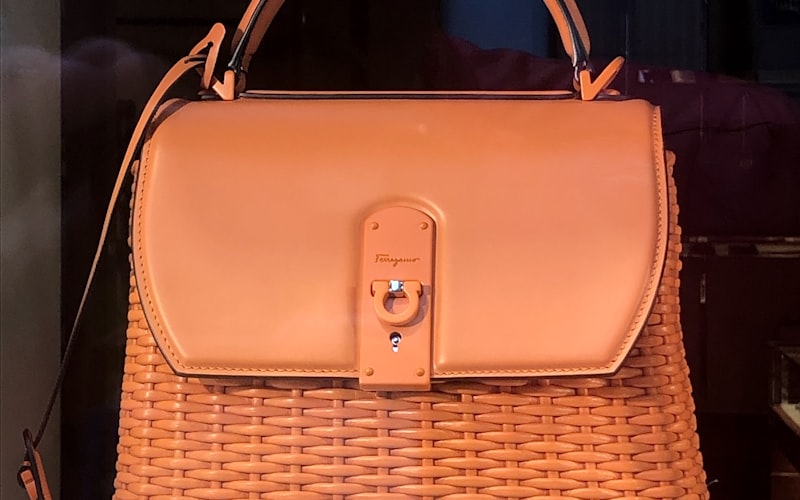 Bags & Wallets detail